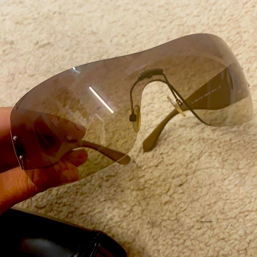 Perfect and stylish Marc Jacoba Sunglasses!